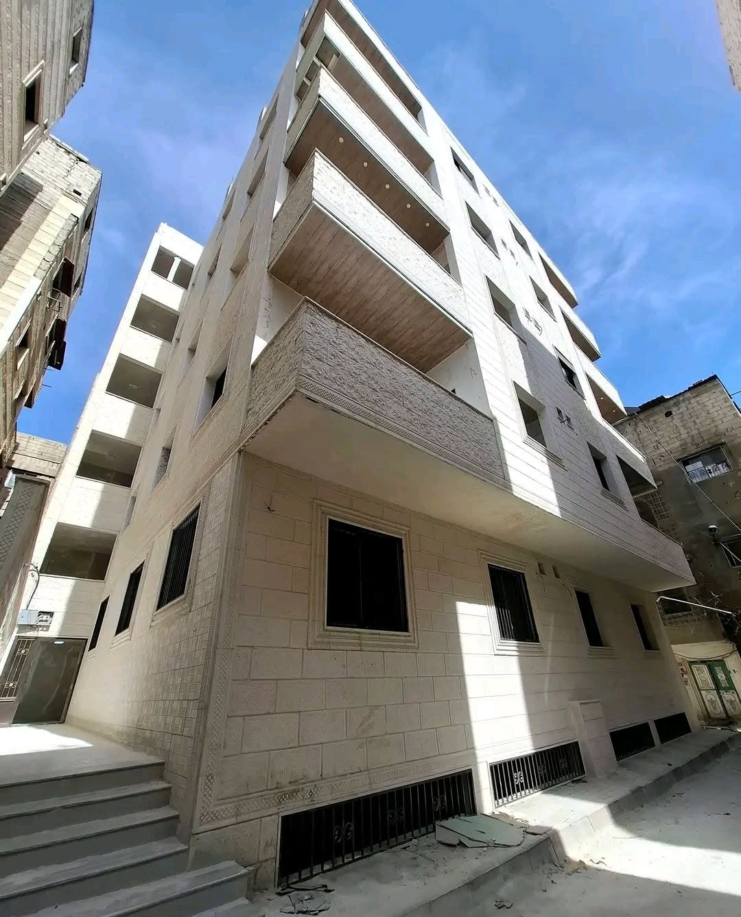 شقة للبيع بسعر مميز 3 غرف