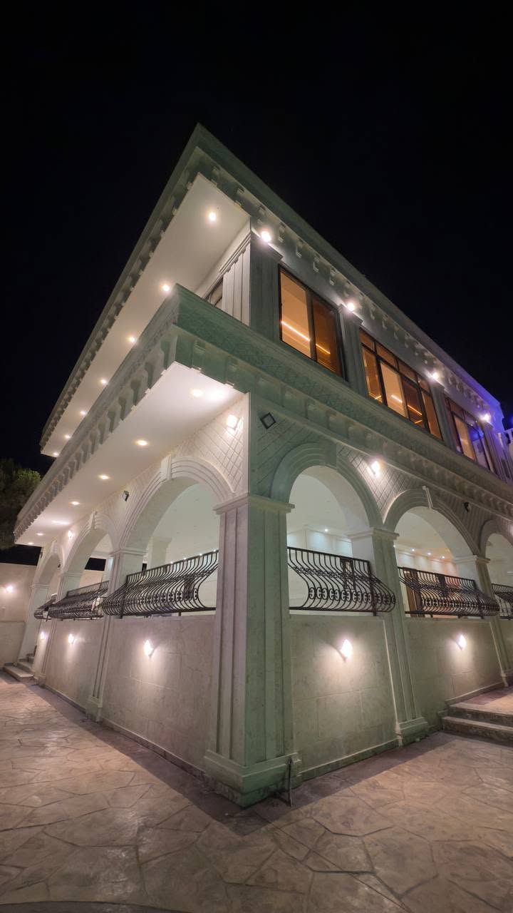 مزرعة للبيع 1800متر طابقين