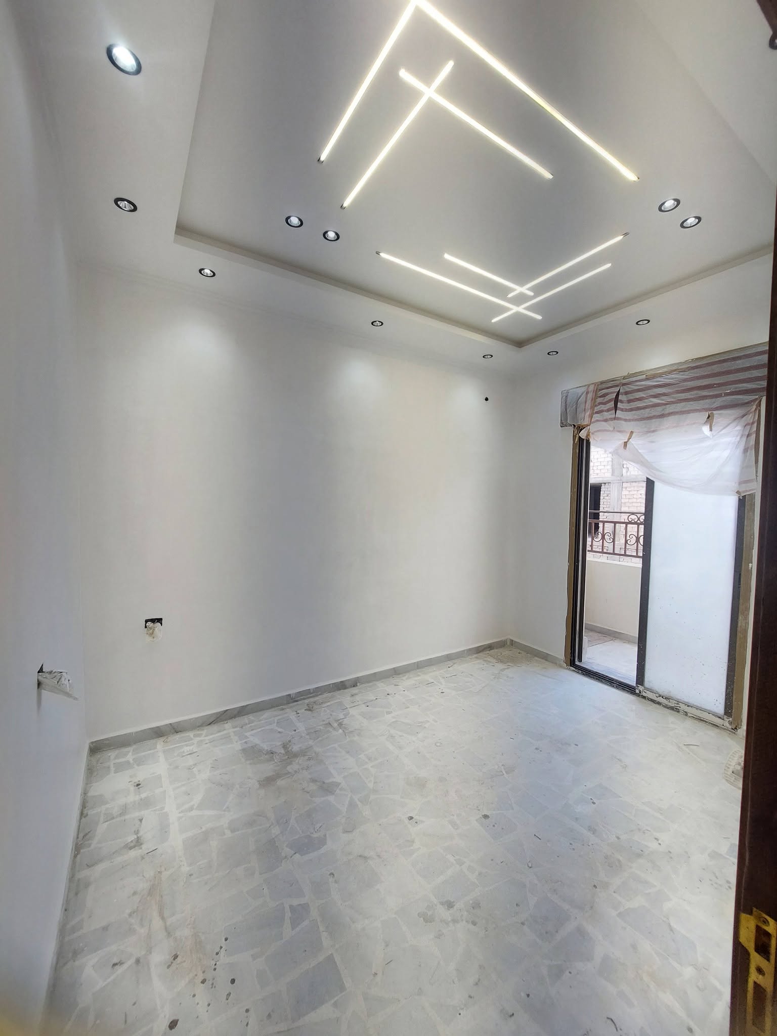 منزل بالاكرمية للبيع 3 غرف