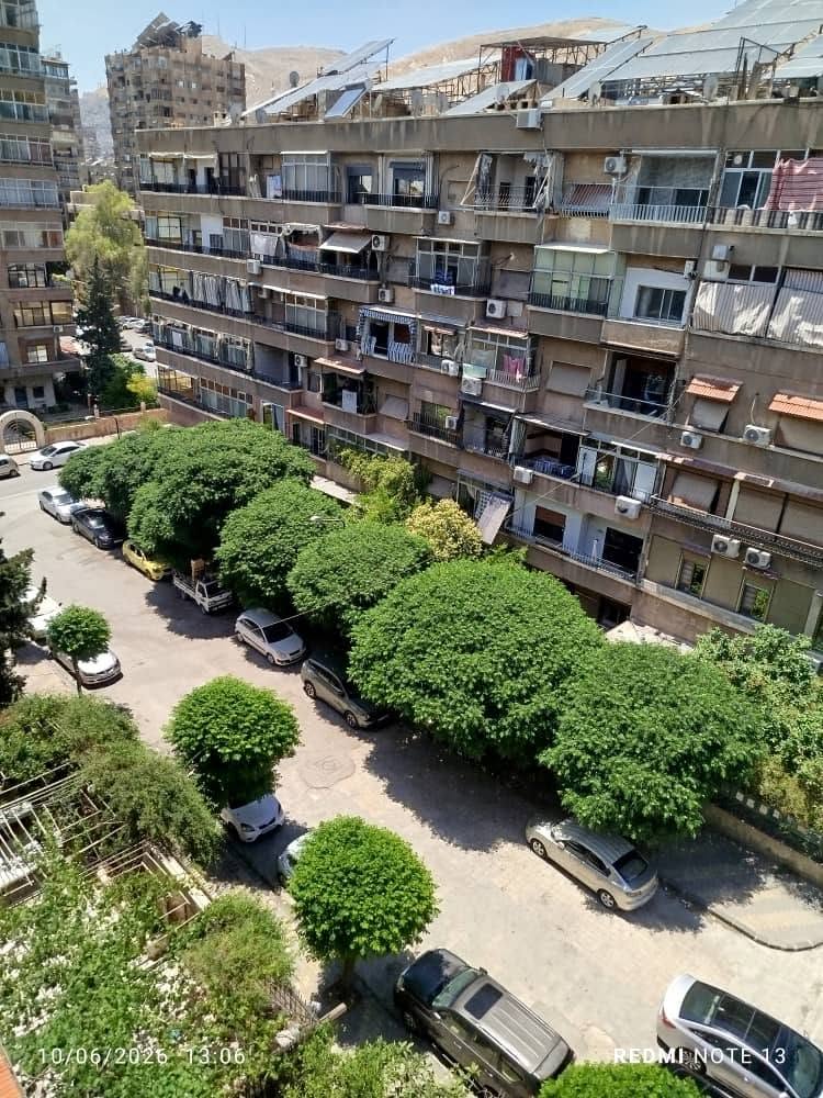 شقة مميزة باطلالة مميزة 135 متر