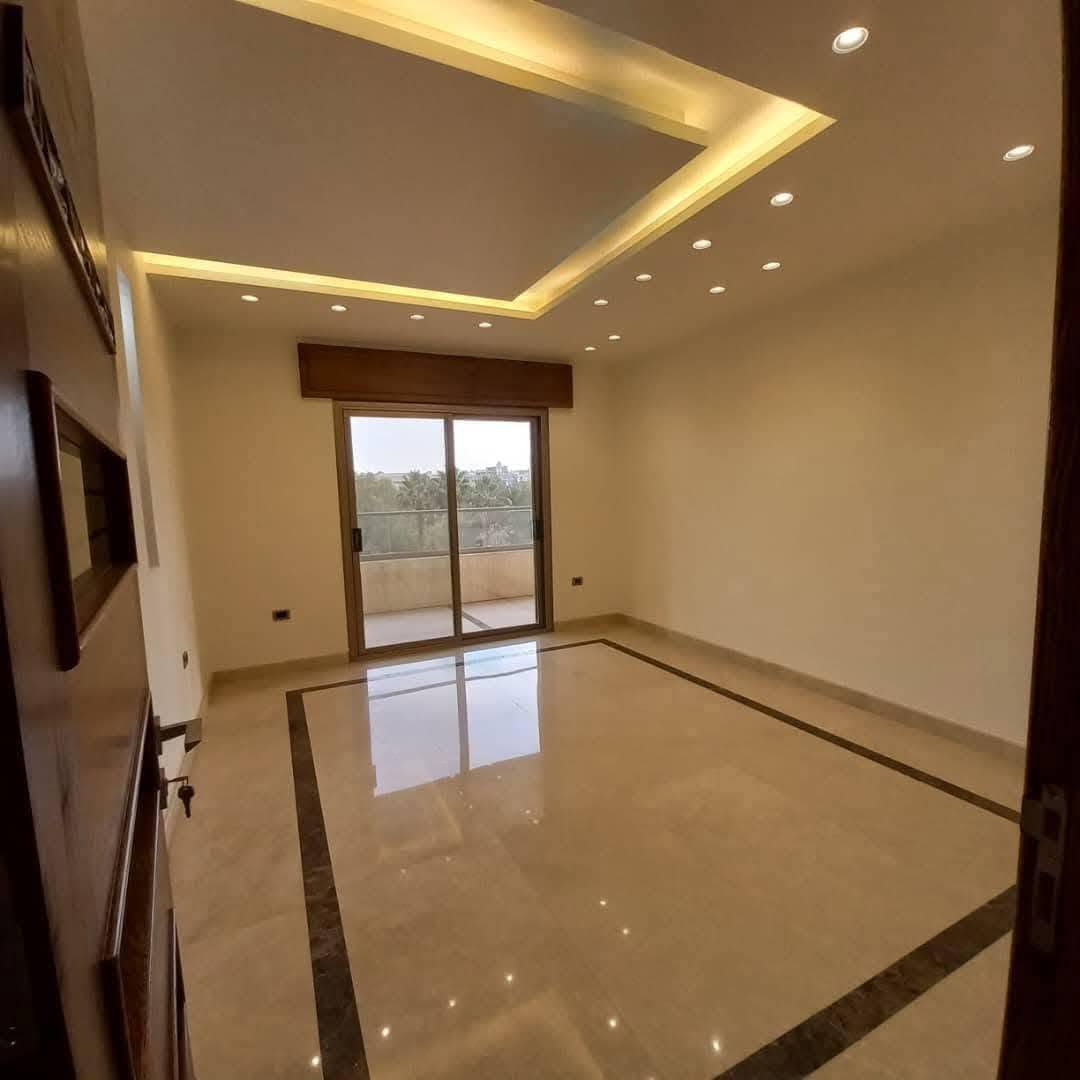 ايجار سوبر ملكي فاضي