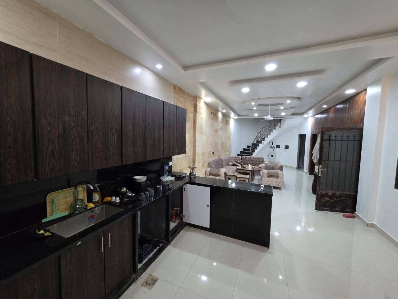 مزرعة ملكية 600 متر