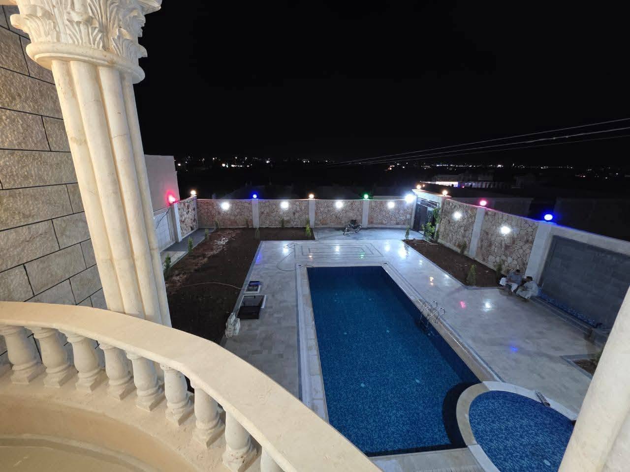 مزرعة ملكية 600 متر