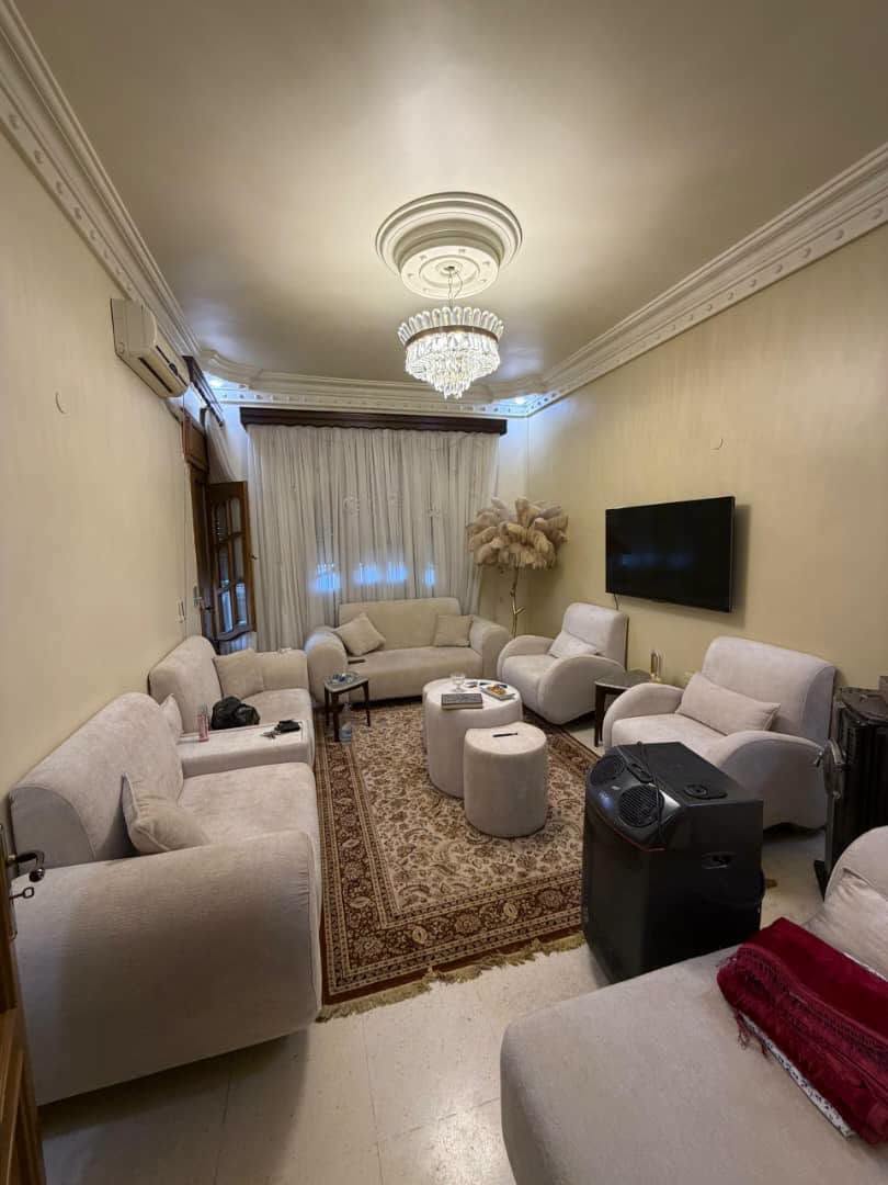 منزل واسع للبيع 250 متر