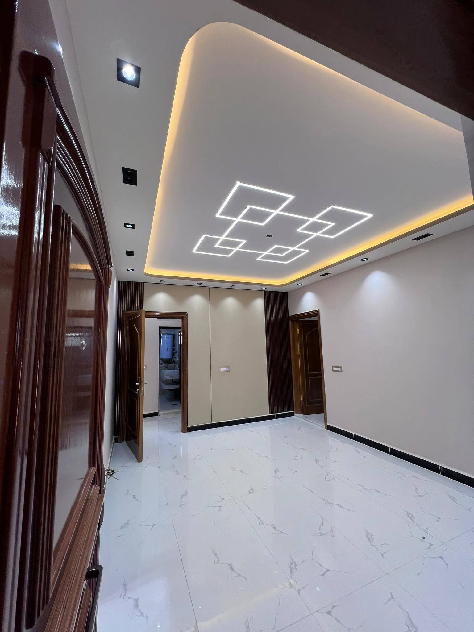 منزل للبيع طابق رابع 120 متر