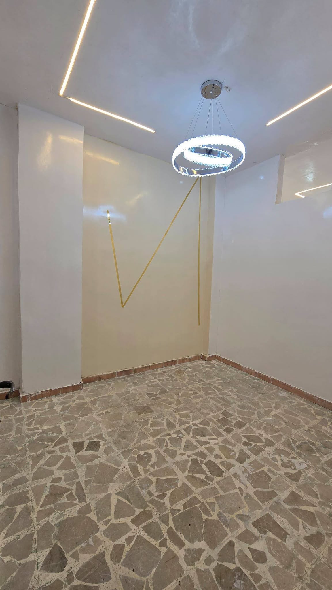 شقة للبيع طابق 3