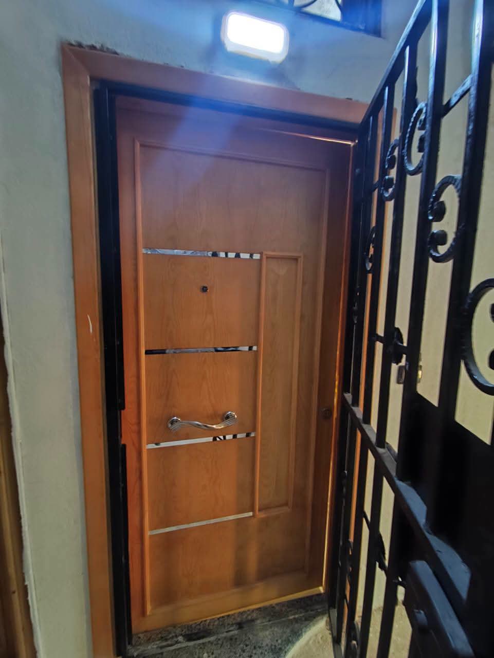 شقة للبيع طابق تالت