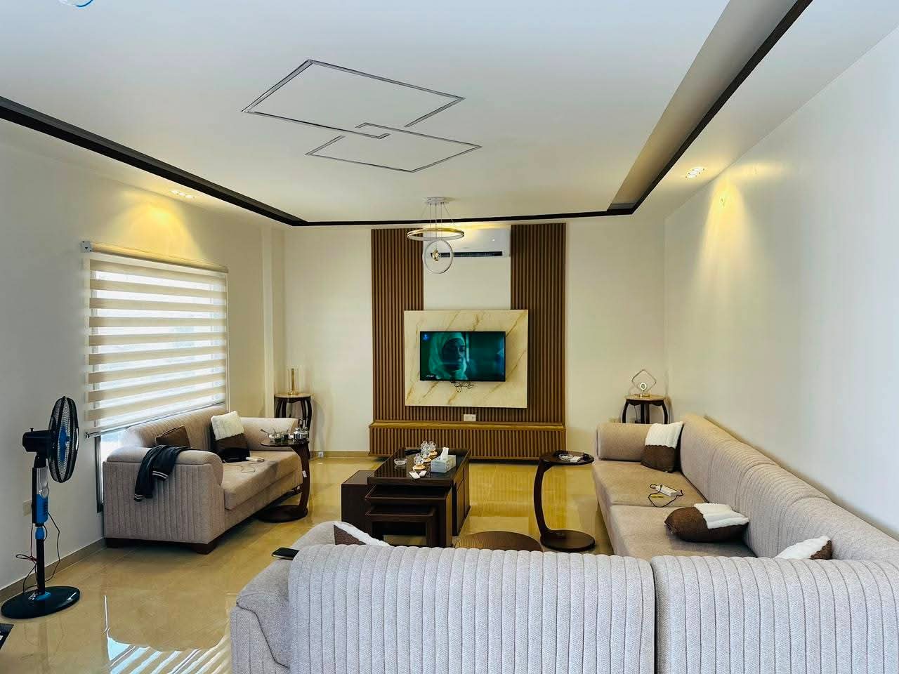 مزرعة نموذجية للبيع