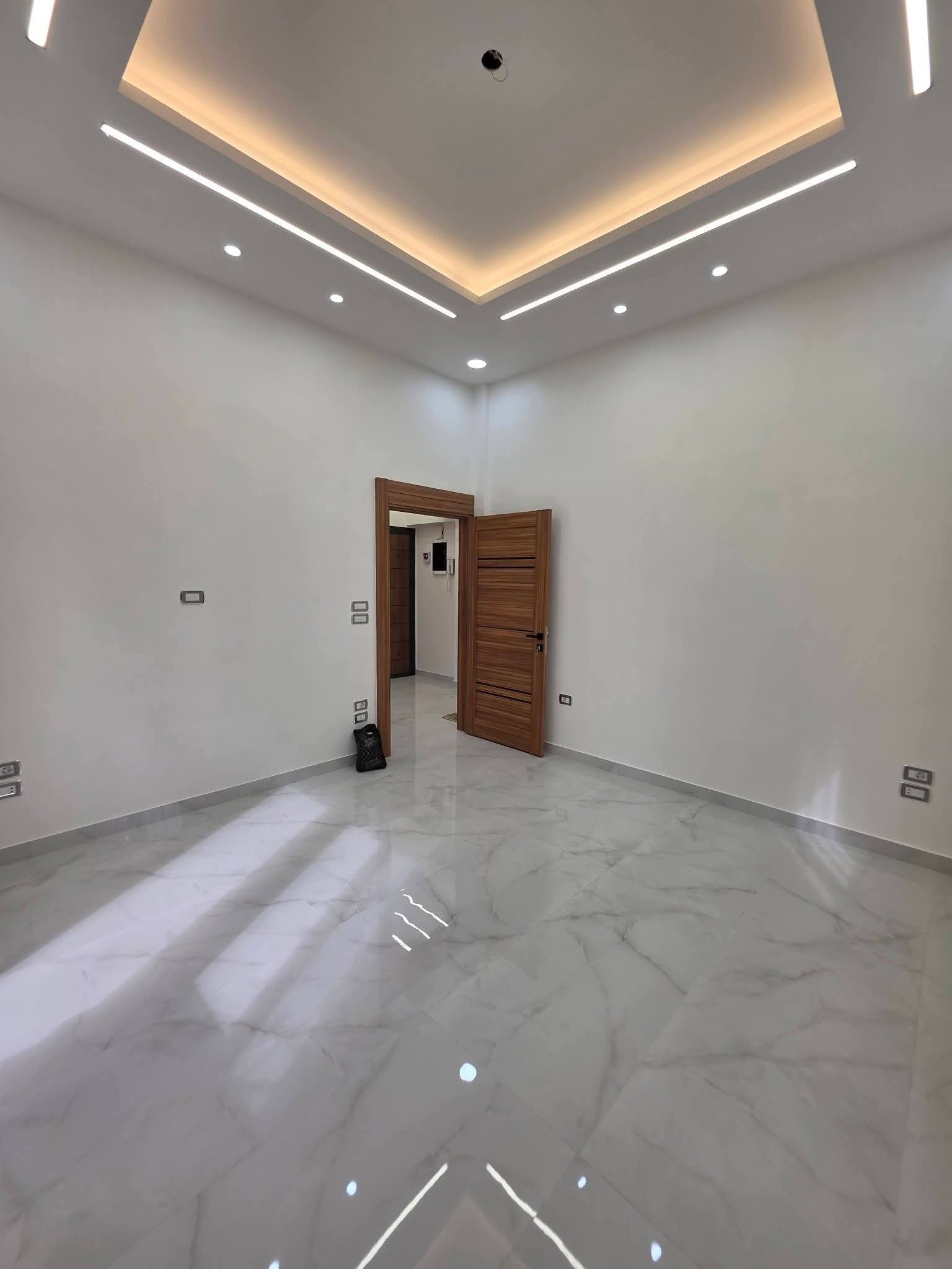 منزل للايجار طابق أول