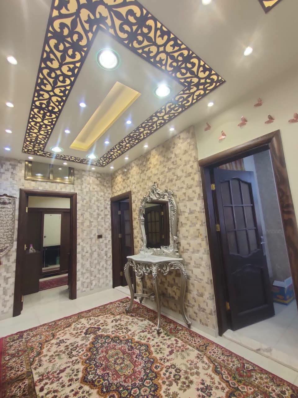 شقة مع السطح للبيع