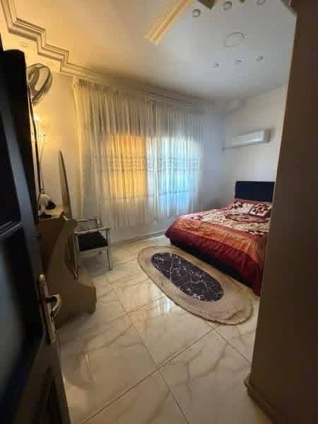 شقة بموقع متميز للبيع