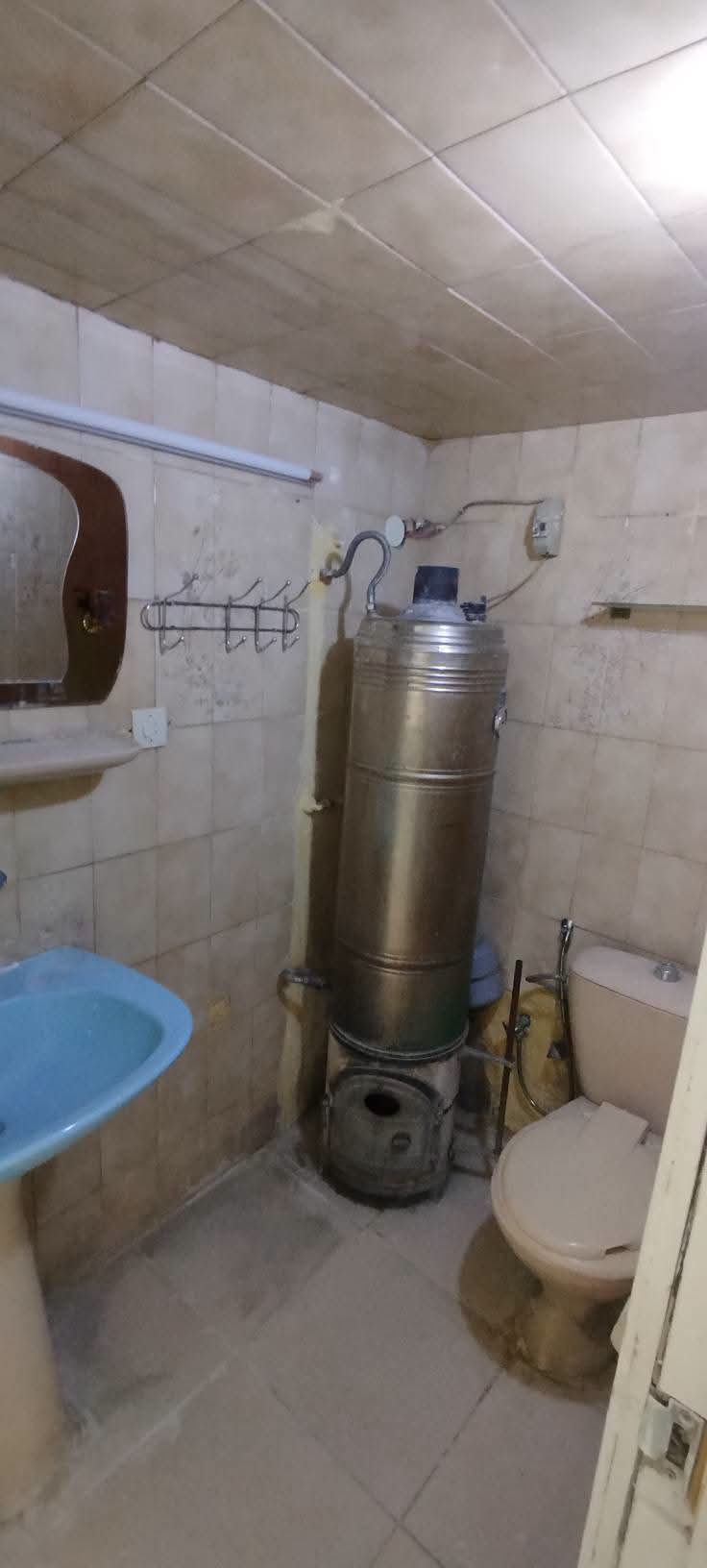 شقة بدون فرش للايجار