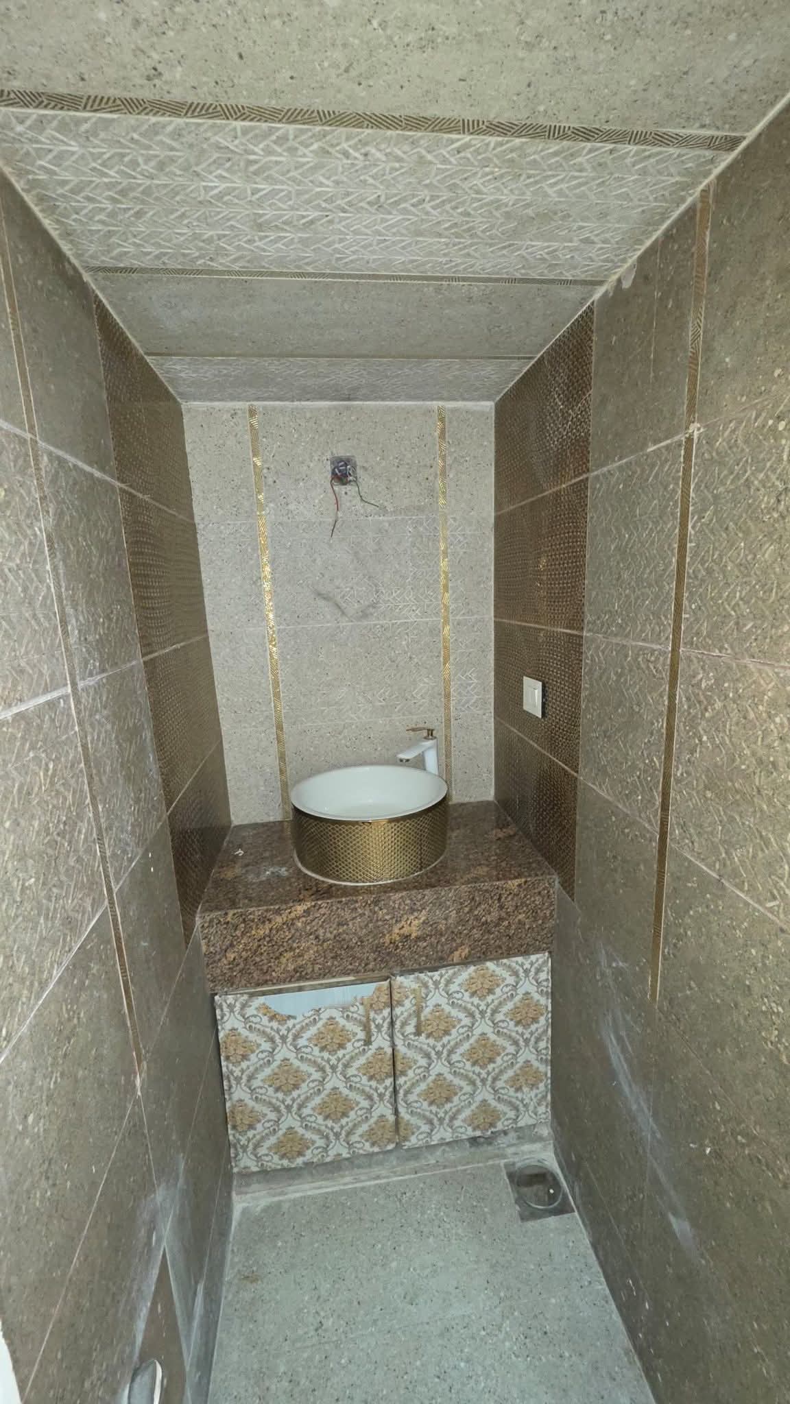 بيت مميز للبيع بسيف الدولة
