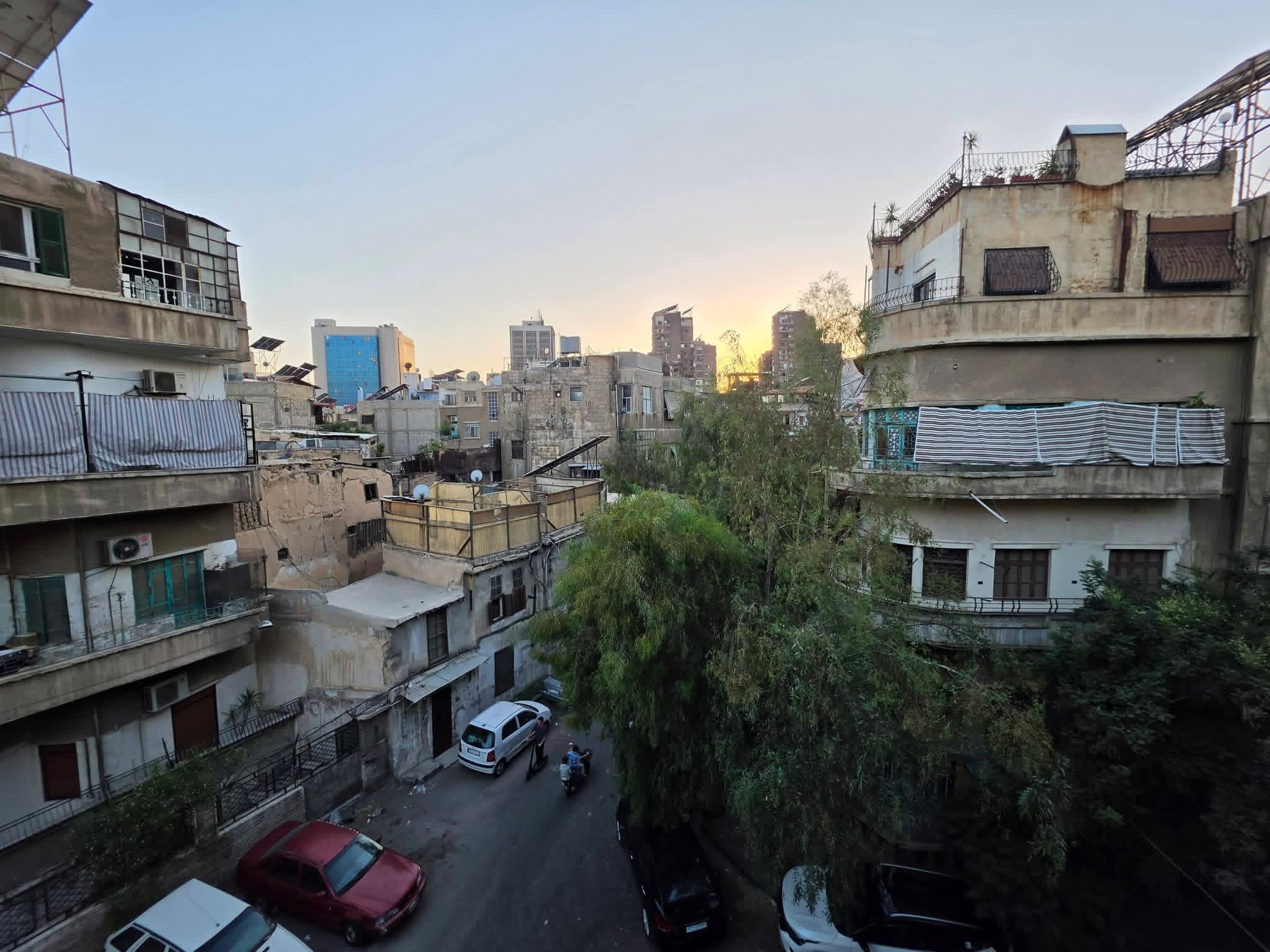 شقة باطلالة مميزة للبيع