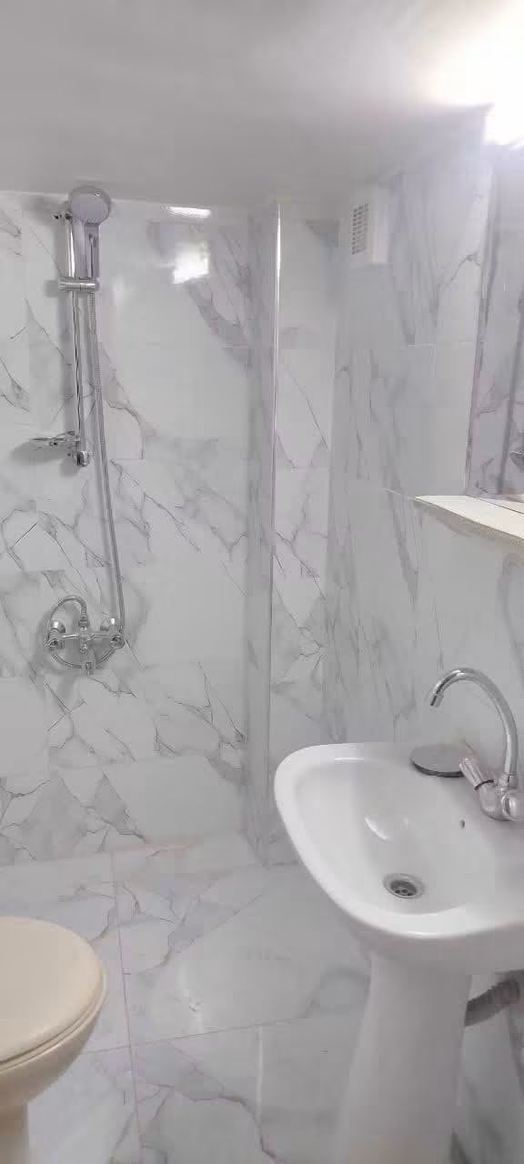 شقة فاضية للايجار