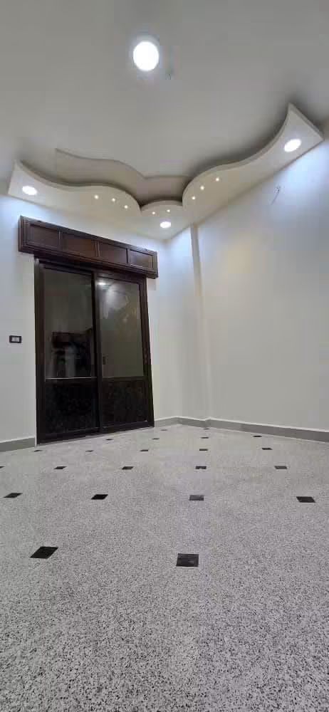 شقة طابق ارضي للبيع