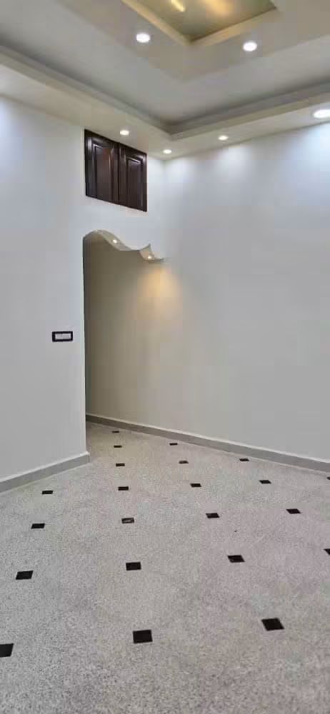 شقة طابق ارضي للبيع