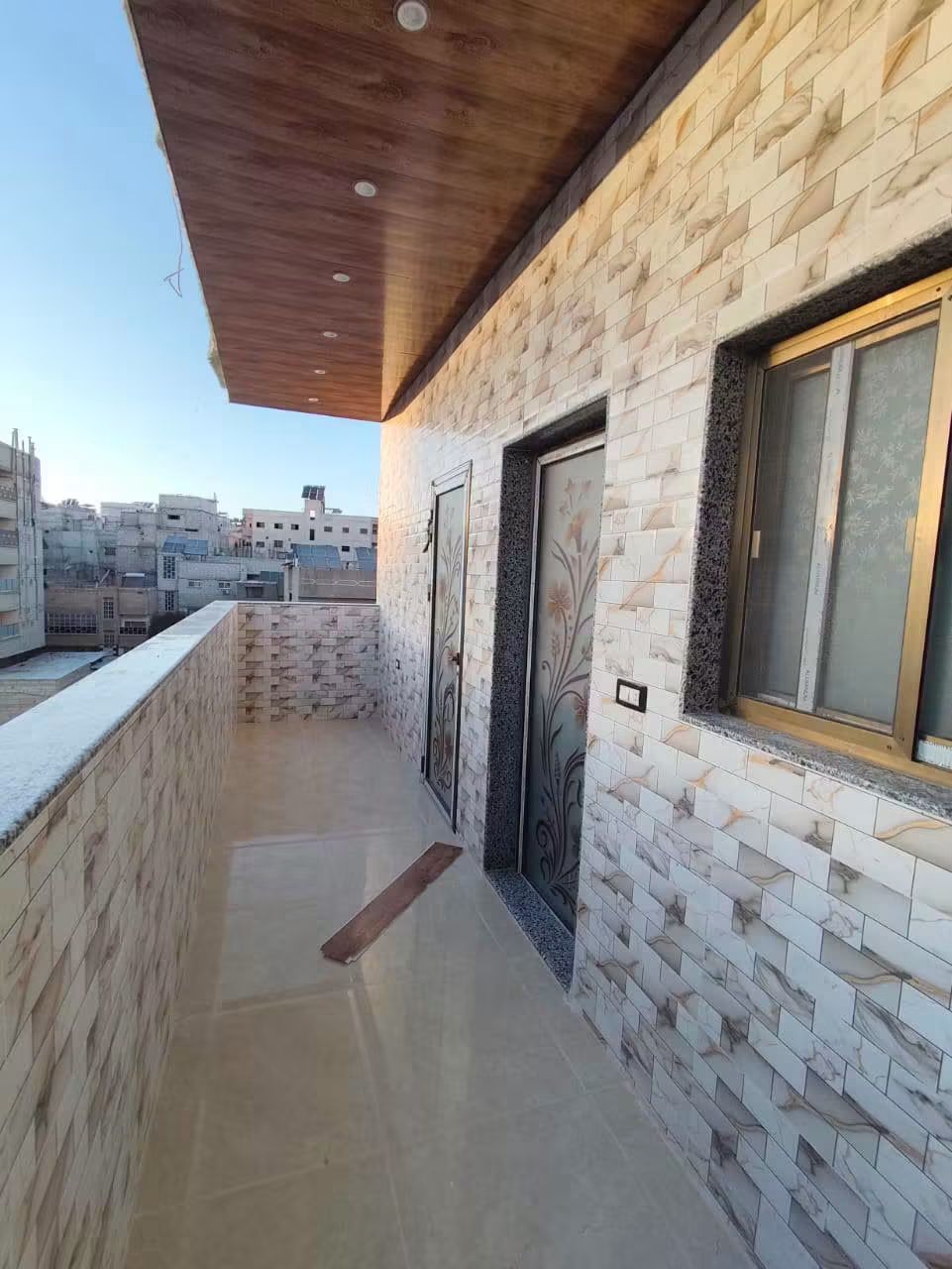 شقة طابق تالت للبيع