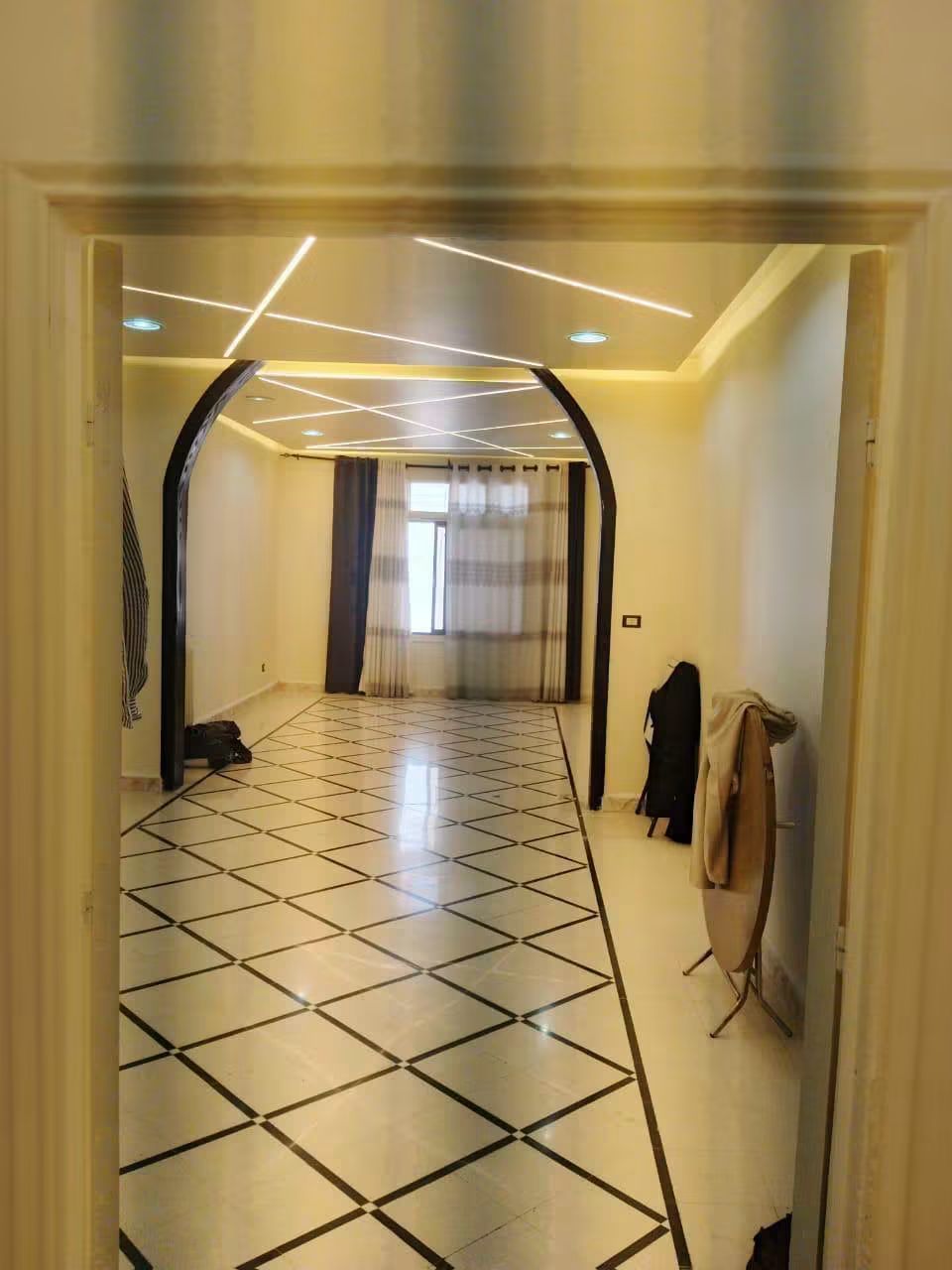 شقة فاضية للايجار