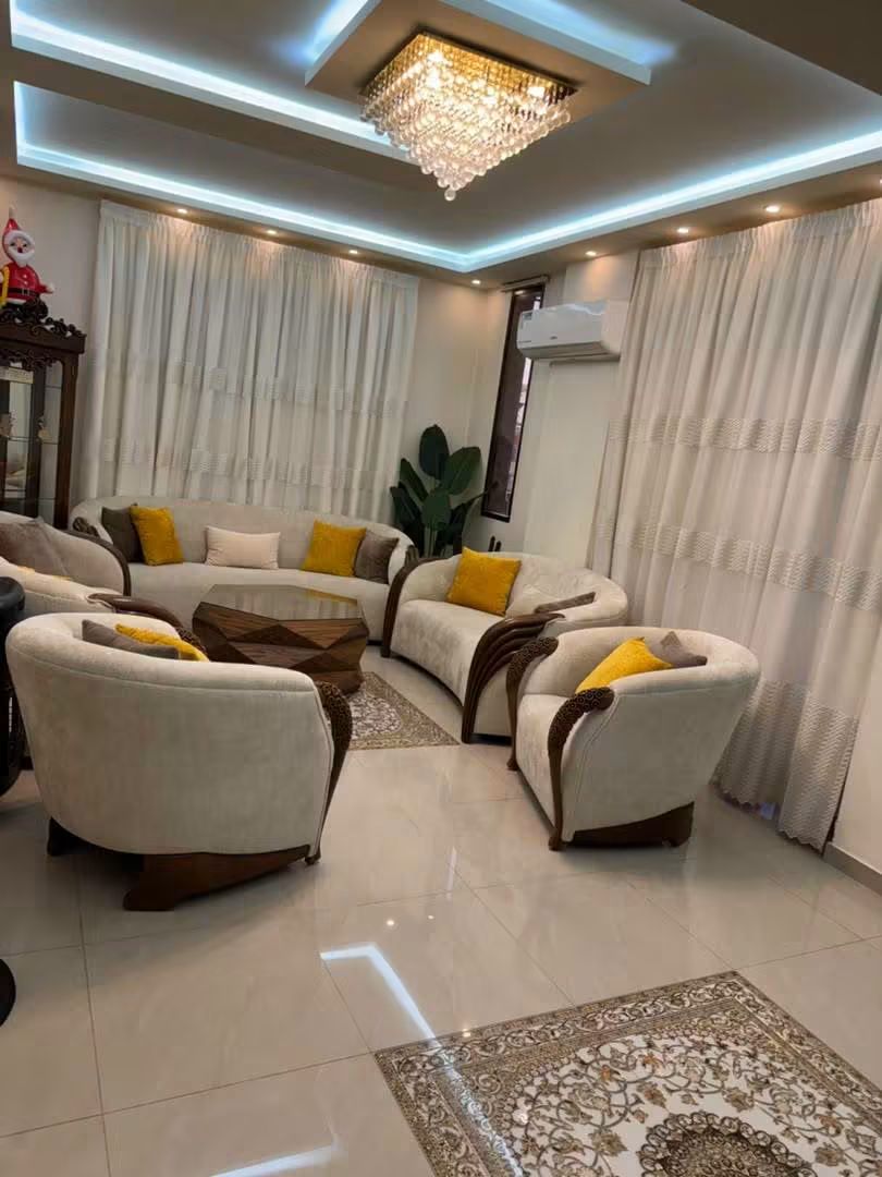 شقة سكنية للبيع ١٣٥م