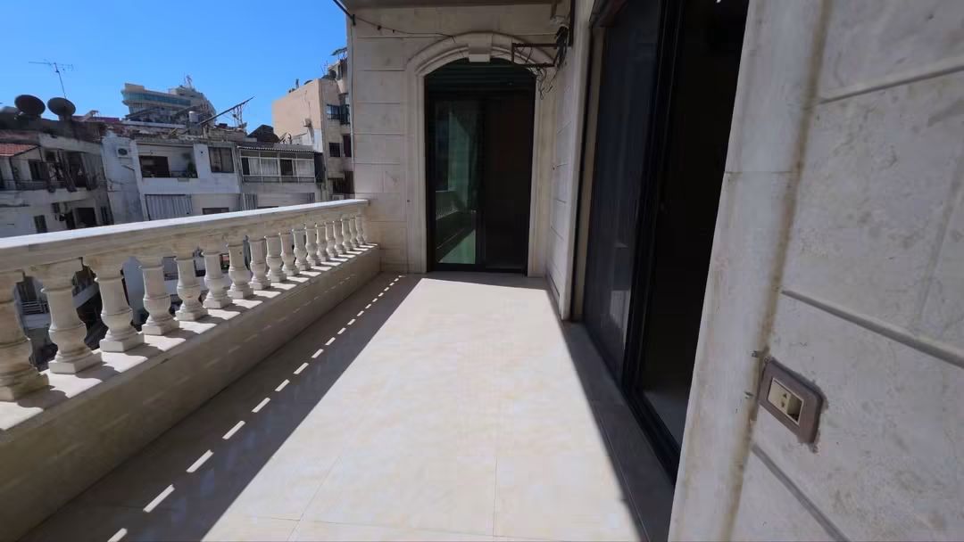 شقة سكنية للايجار ٢٠٠متر