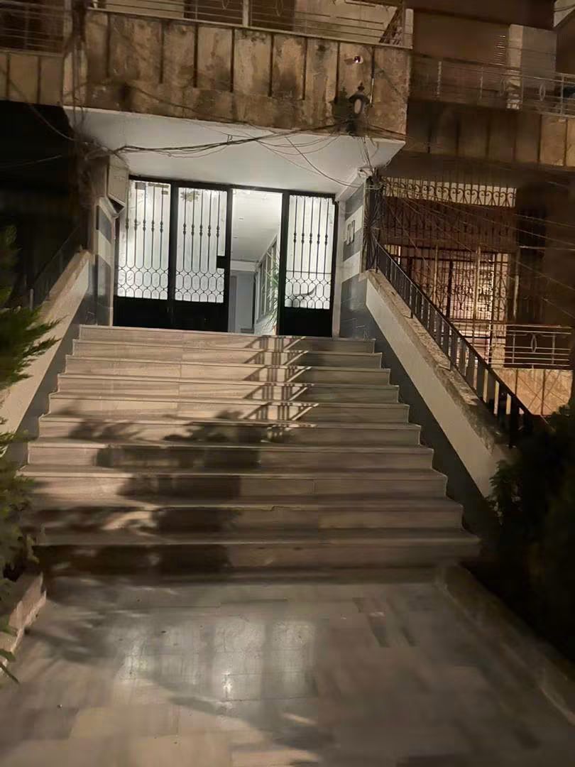 منزل فاضي للايجار بموقع حيوي