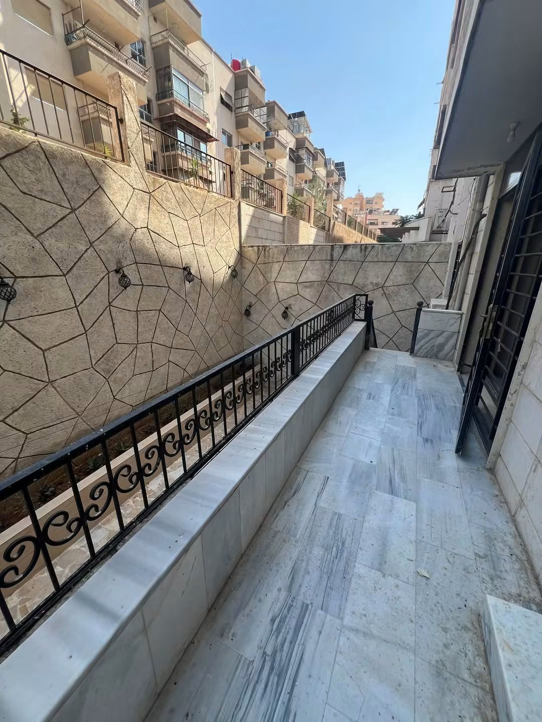 شقة للبيع المستعجل