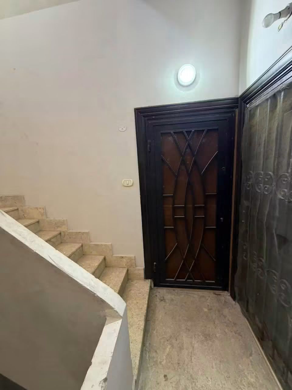 شقة فارغة للايجار