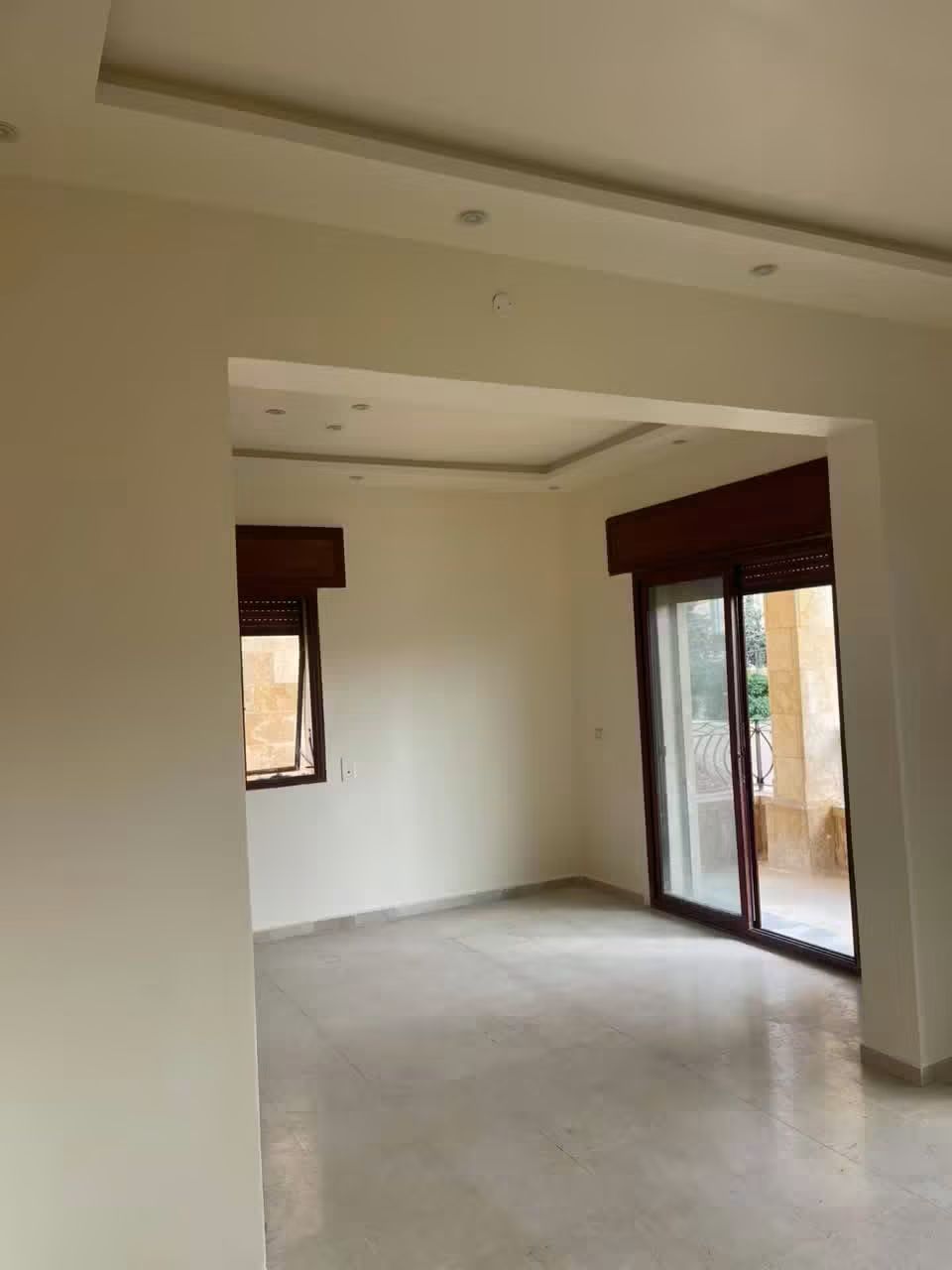 شقة للايجار ٦ غرف