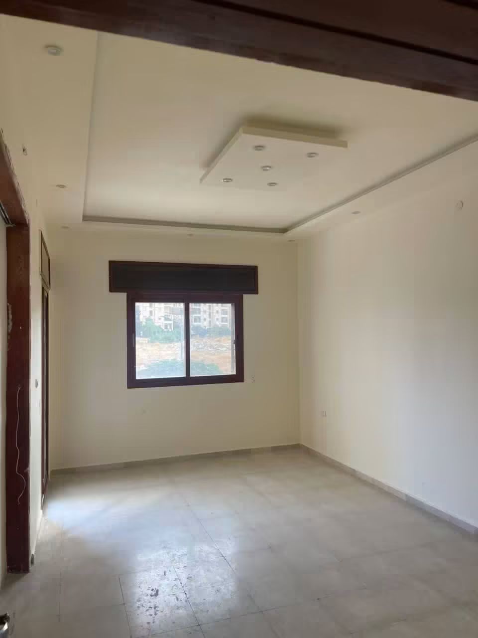 شقة للايجار ٦ غرف