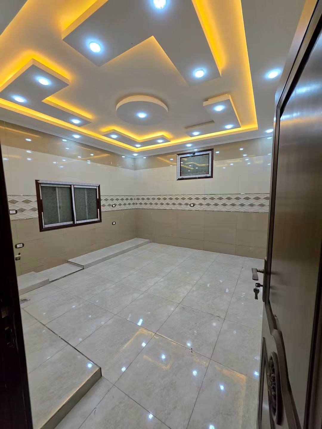 منزل للبيع ٤ غرف