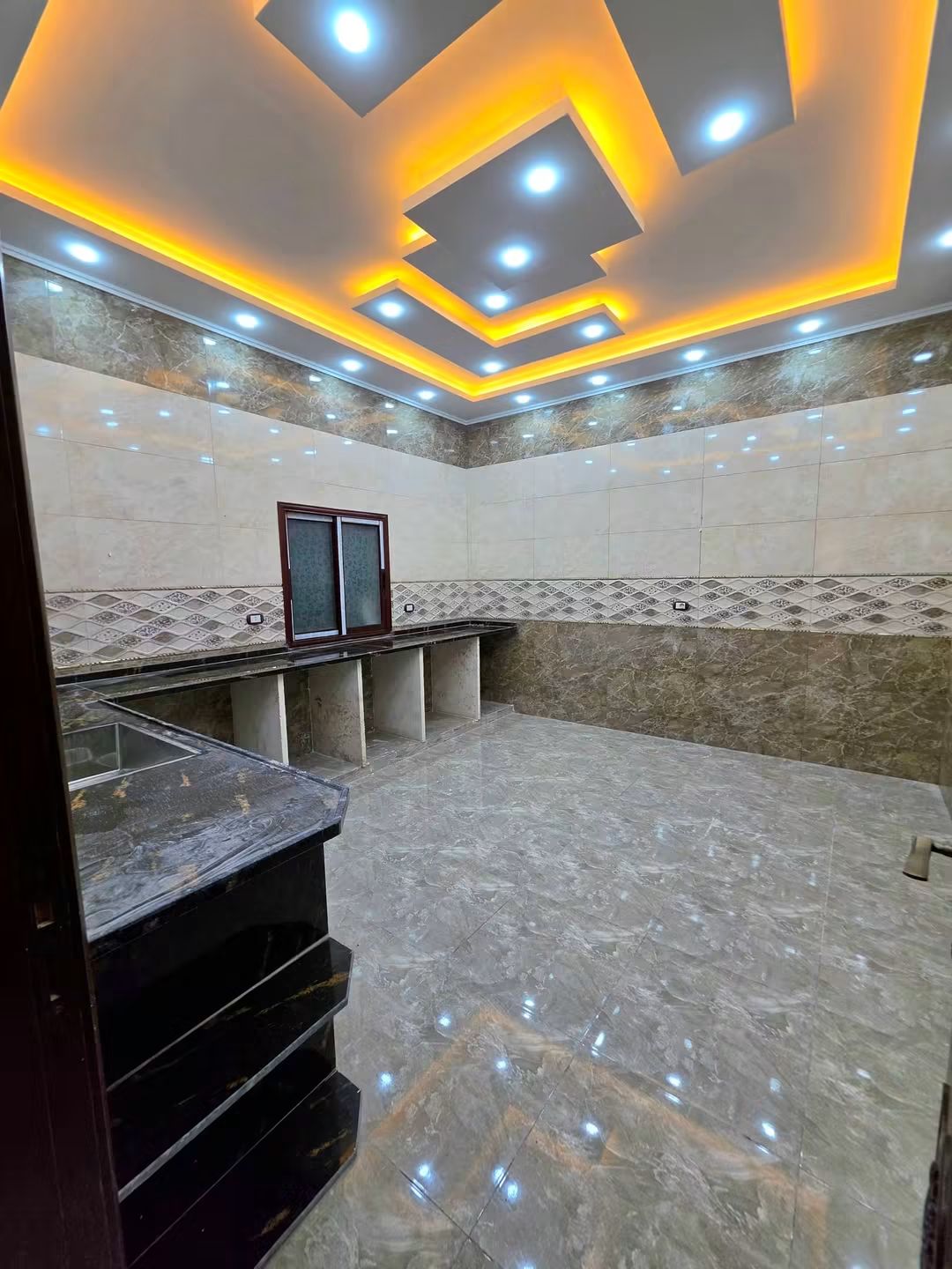 منزل للبيع ٤ غرف
