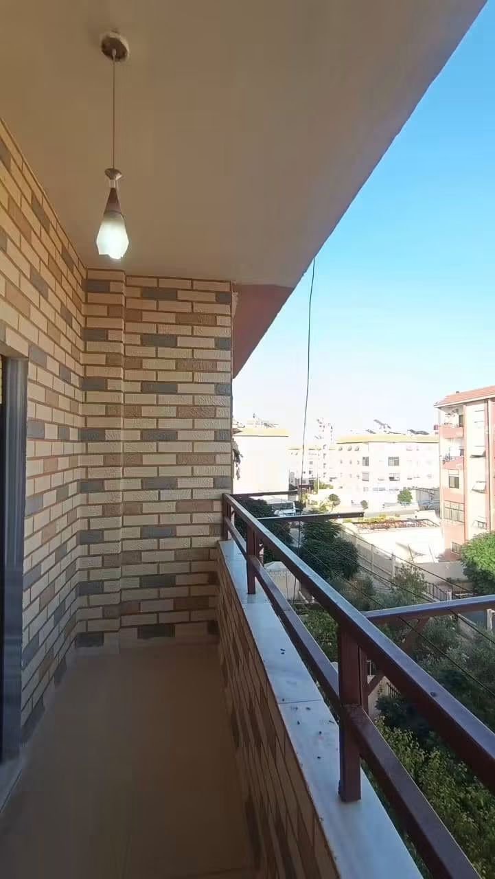 شقة للبيع طابق ثالث