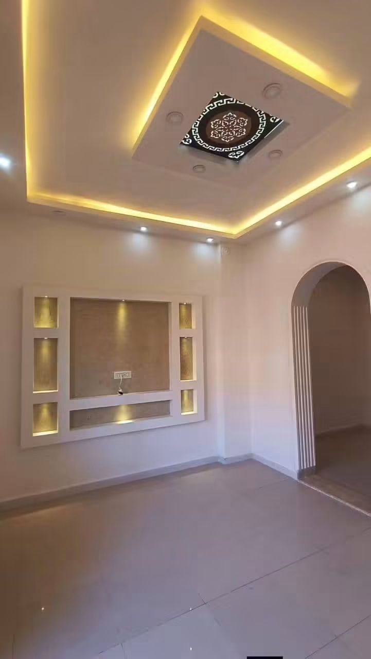 شقة للبيع طابق ثالث