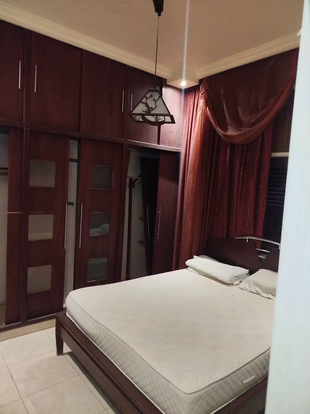 شقة للبيع طابق تالت