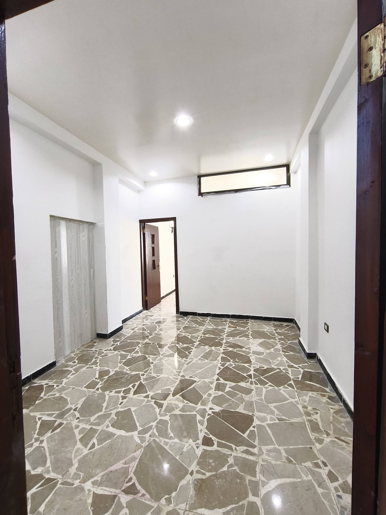 بيت للايجار كسوة جديدة بالكامل