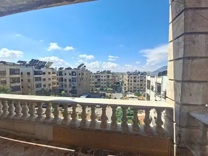 شقة سكنية مميزة للبيع