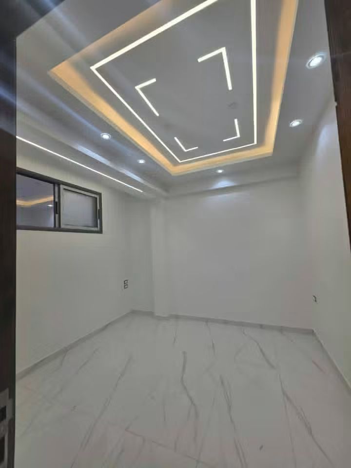 شقة طابق ارضي للبيع